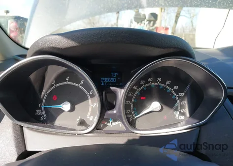 2014 Ford Fiesta Se из США, поврежденный, VIN 3FADP4BJ9EM234318